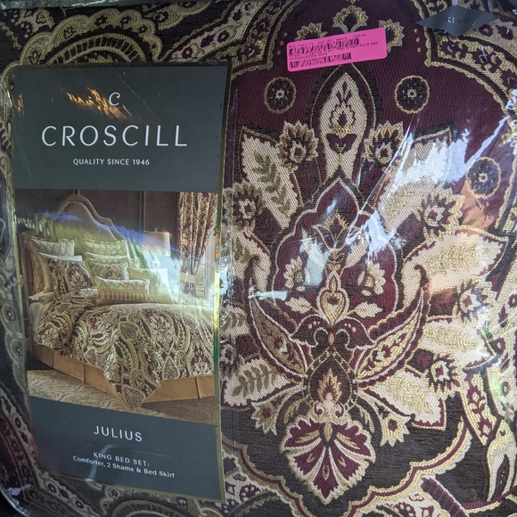 CroscillJulius 4 Piece Comforter Set - Picture 4 of 6